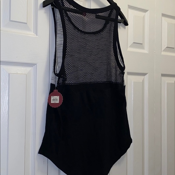 Workout Tank - Picture 3 of 4